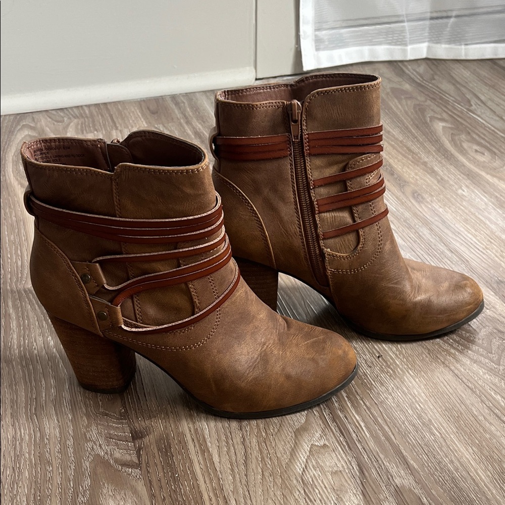 Madden Girl Tan Ankle Boots with Straps